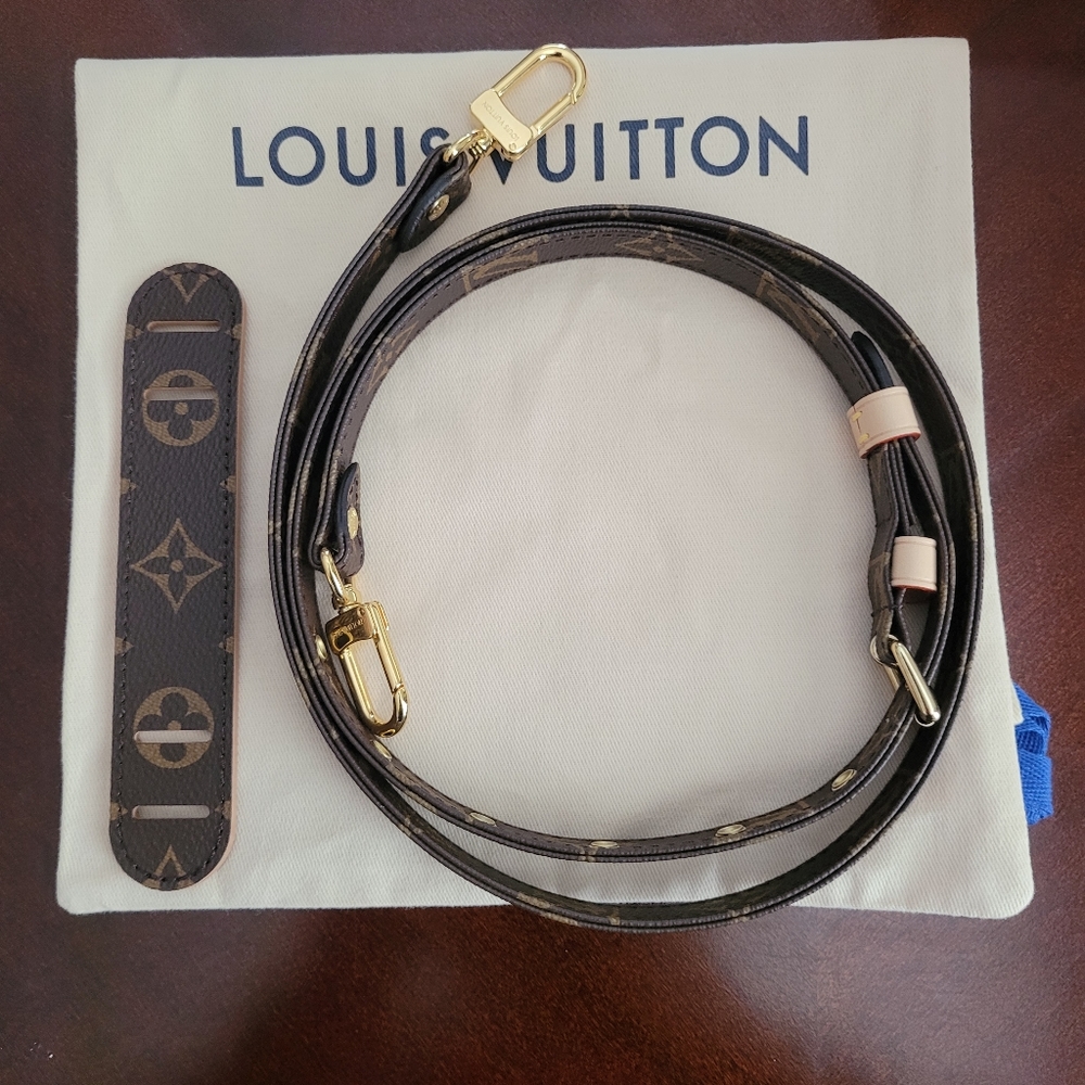 Louis Vuitton 16mm mono strap